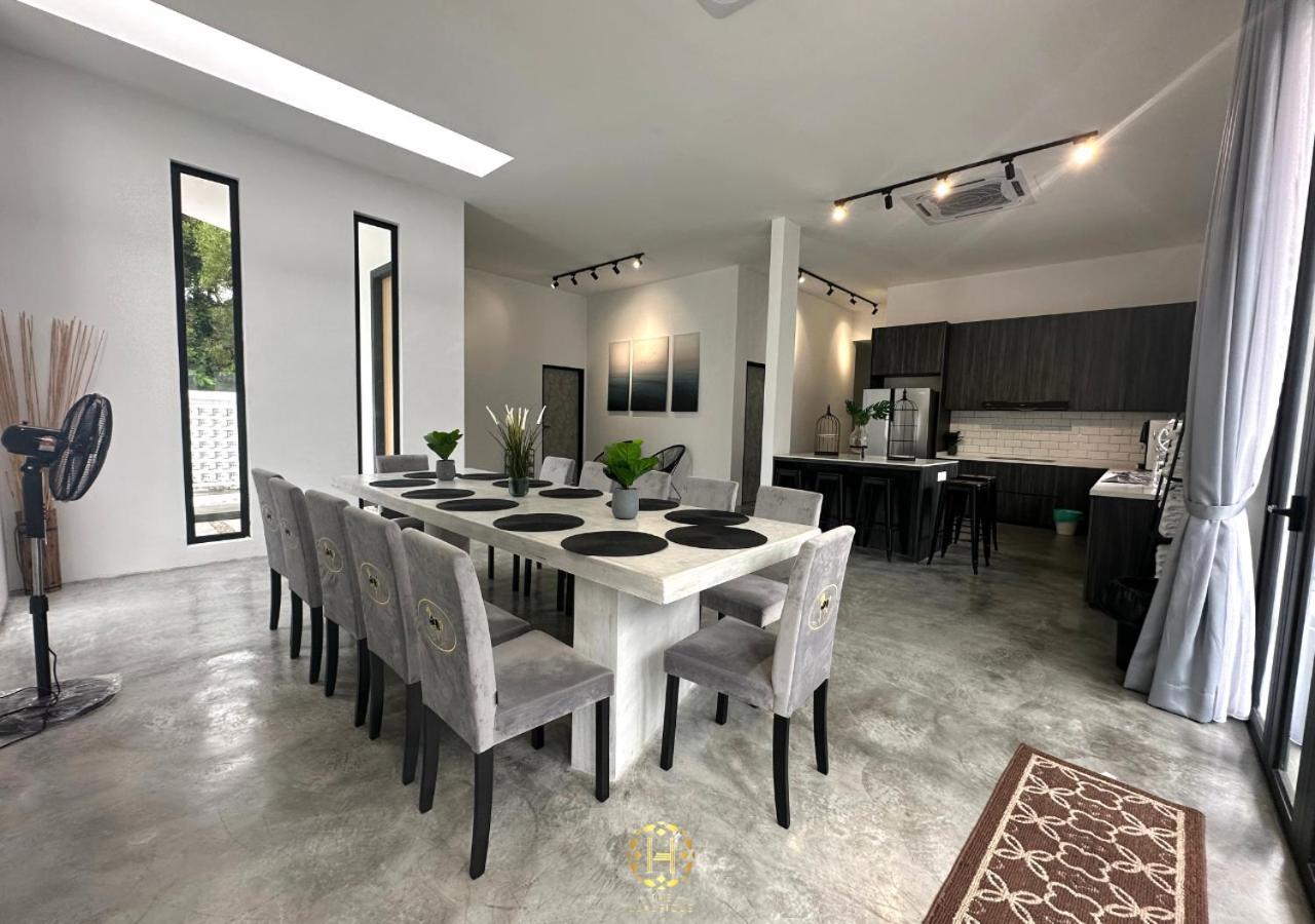The Luxurious 27, Johor Bahru Villa Exterior photo