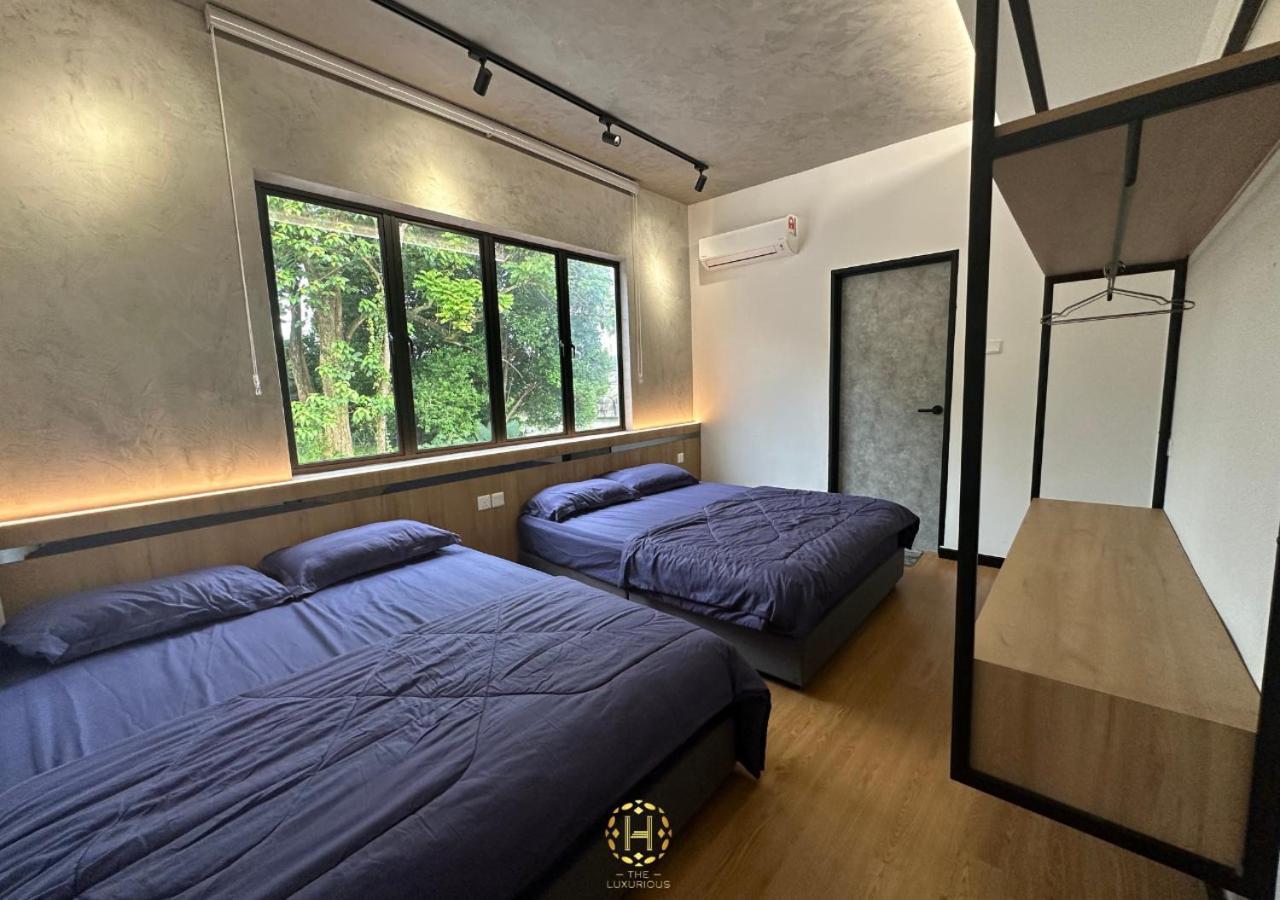 The Luxurious 27, Johor Bahru Villa Exterior photo