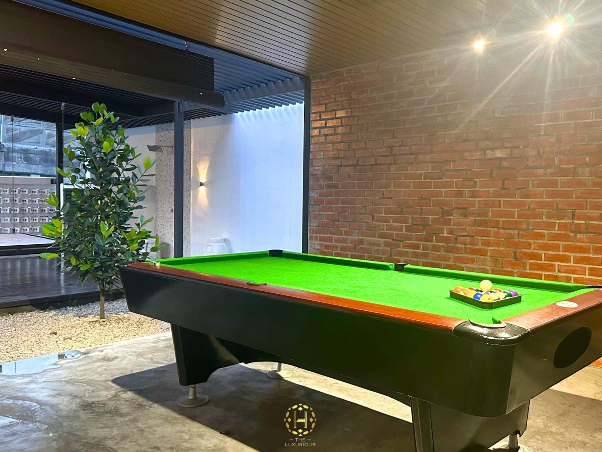 The Luxurious 27, Johor Bahru Villa Exterior photo