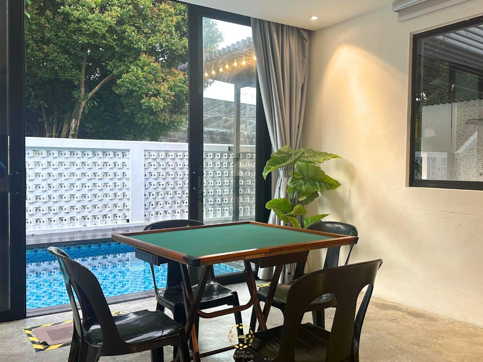 The Luxurious 27, Johor Bahru Villa Exterior photo